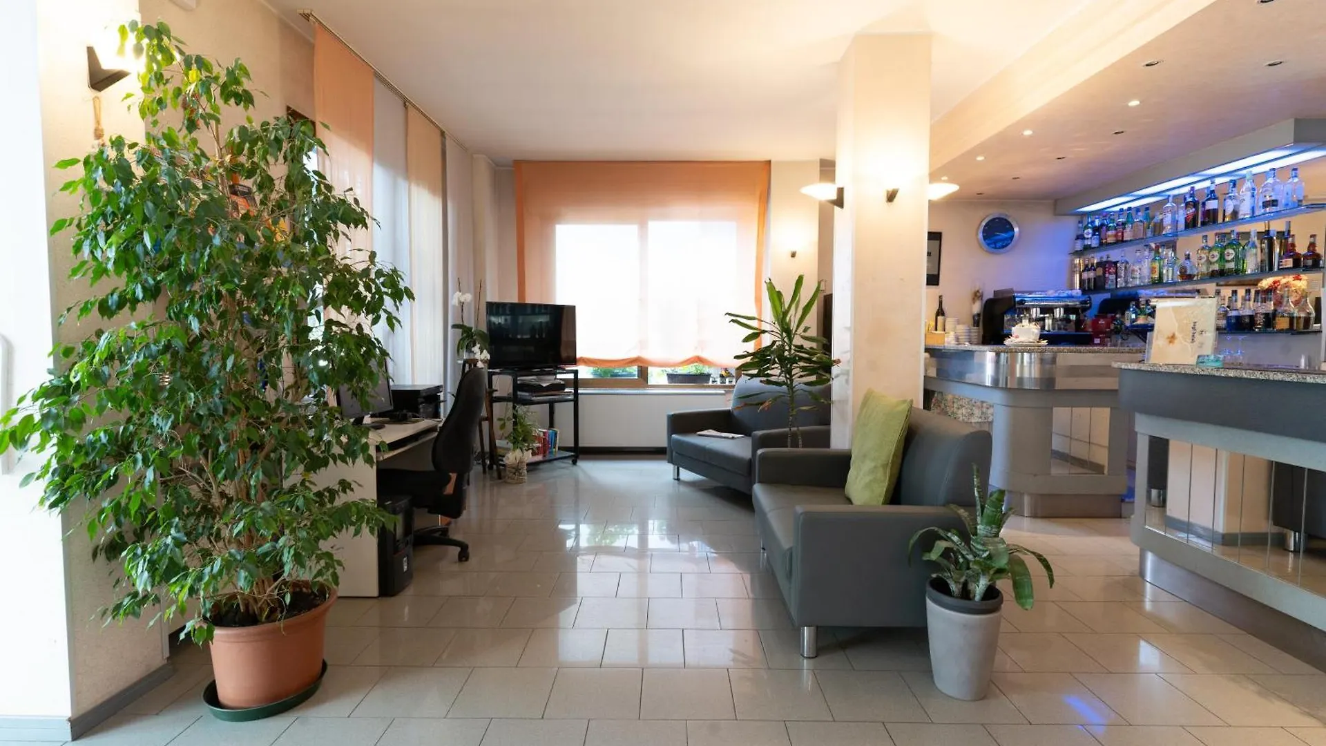 Hotel Cristina Rimini 3*,