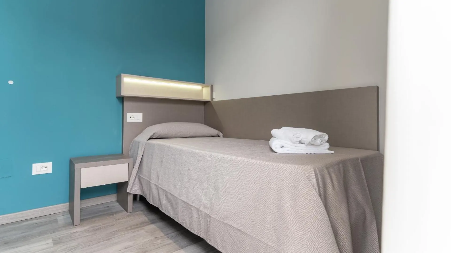 Hotel Cristina 里米尼 3*,  意大利